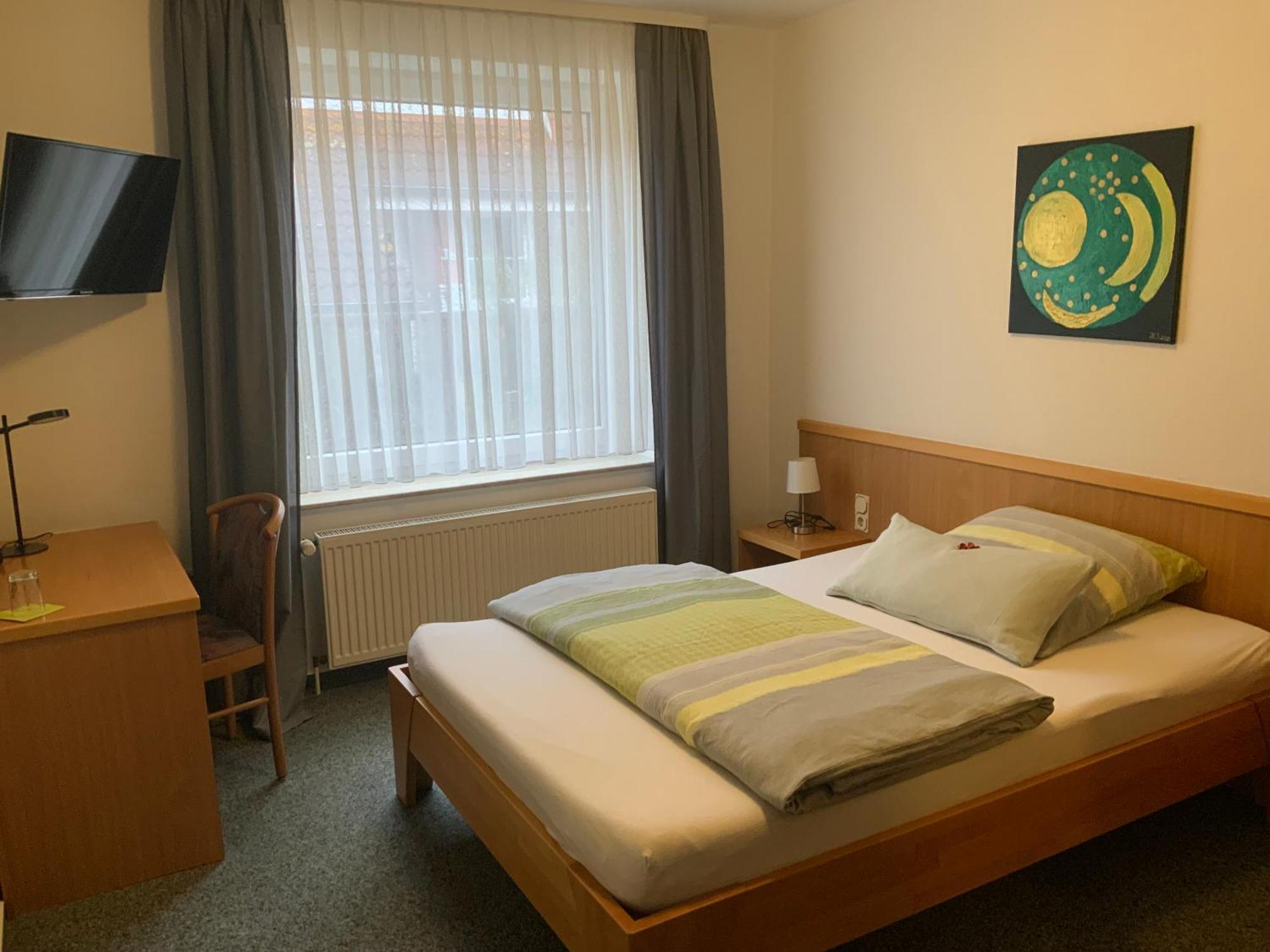 Hotel Alt Oesselse Sarstedt Exterior photo