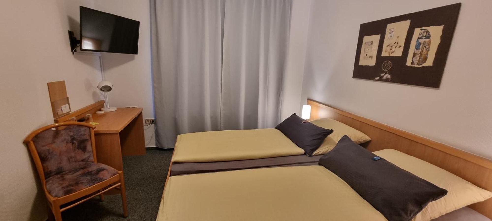 Hotel Alt Oesselse Sarstedt Room photo