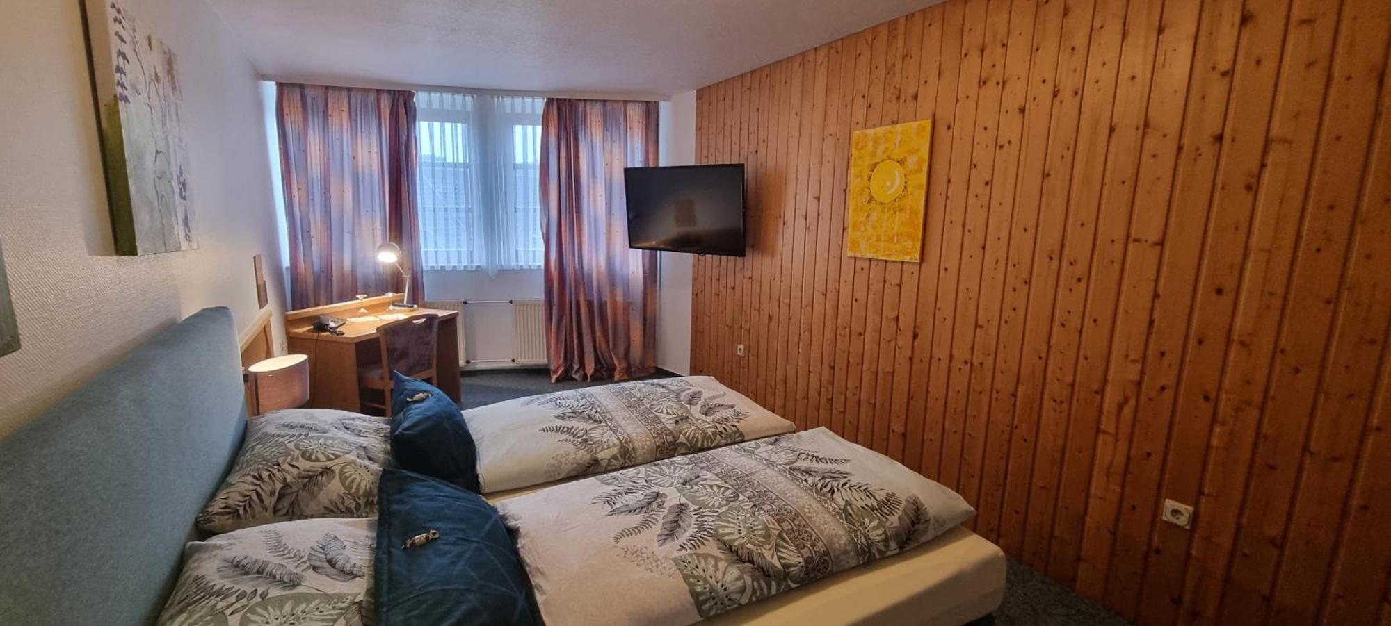 Hotel Alt Oesselse Sarstedt Exterior photo